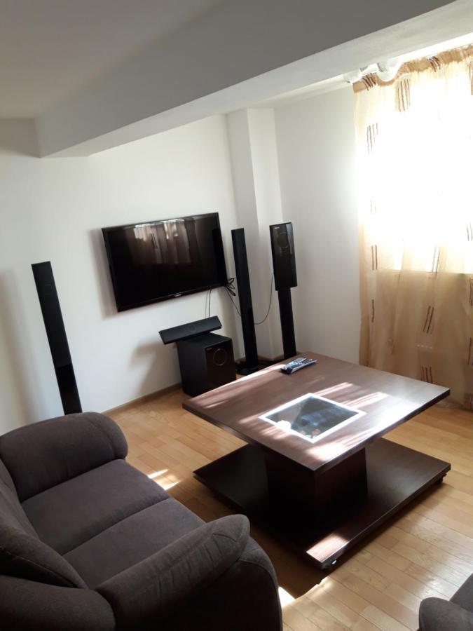 Papas Apartments Bucurestii Noi Екстер'єр фото